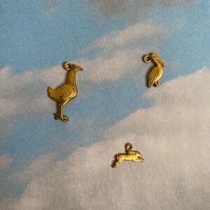 Gold antique bird n’ bunny charms